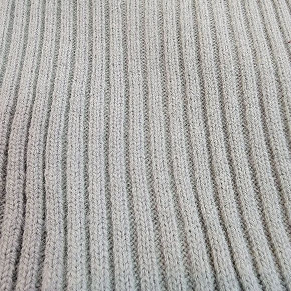 Gochu Neutral Gray Rectangle Scarf Wrap Grey Ribbed Long Comfy Warm 14x64 - Picture 3 of 6